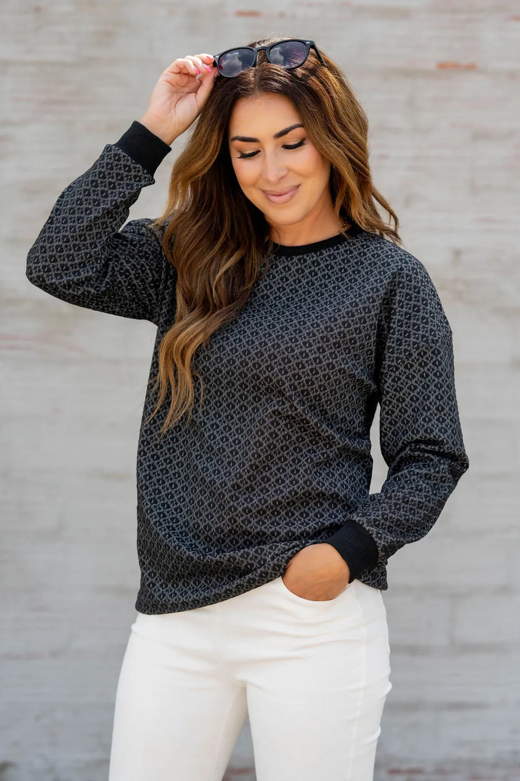 Textured Geo Solid Trim Sweatshirt